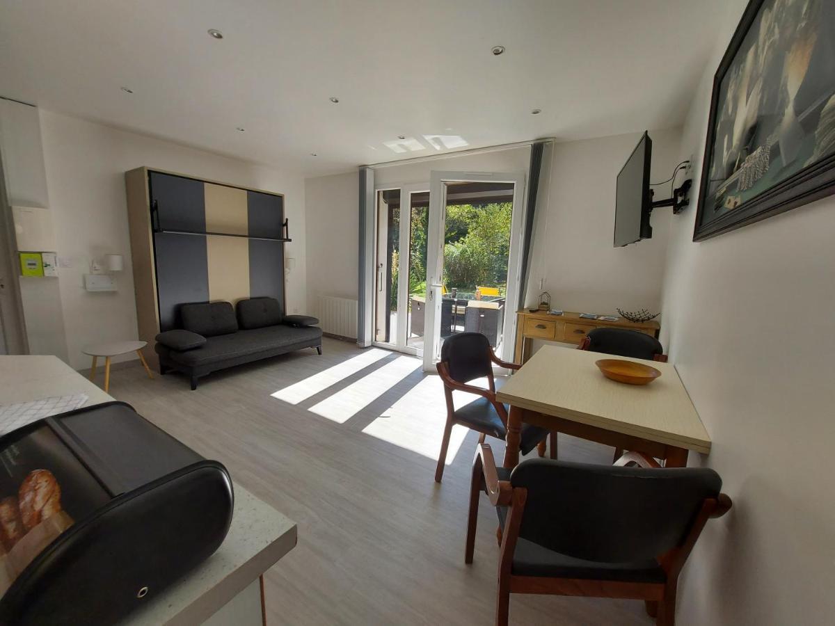 Centre St Jorioz : Charmant Et Spacieux Studio Avec Terrasse Et Jardin Privatif Saint-Jorioz Exteriör bild